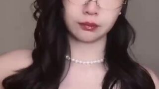 Top 1 Trending Viral Video Pulang Kuliah Mami Chindo Ngajakin Mandi